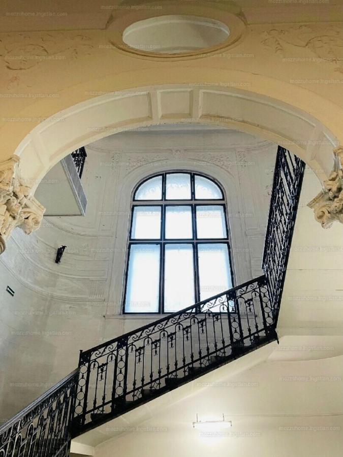 Bourgeois Elegance In The Heart Of 부다페스트 외부 사진